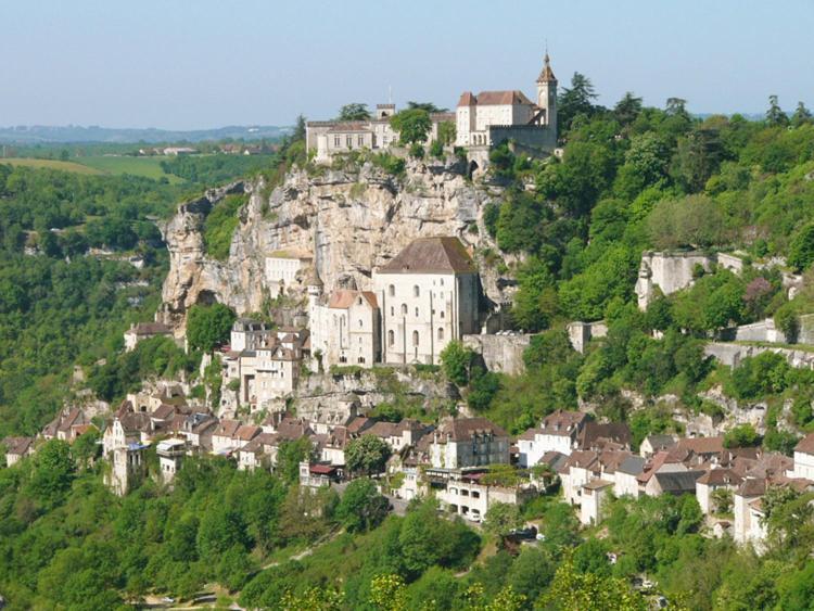 Le Troubadour A 3*
